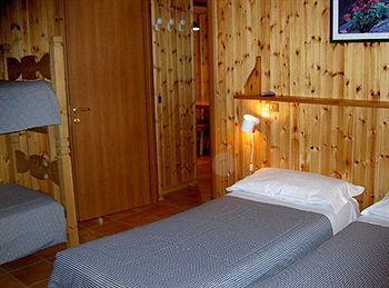 Dufour Hotel