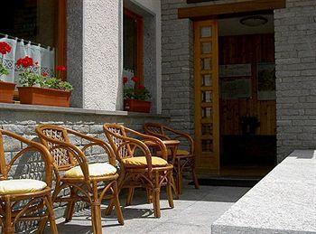 Dufour Hotel 3*